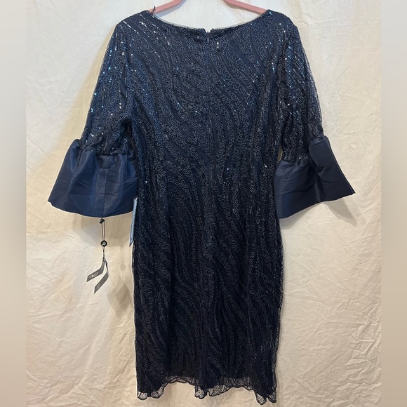 NWT Adrianna Papell Midnight Bell Sleeve Sequin Dress - Picture 5 of 6